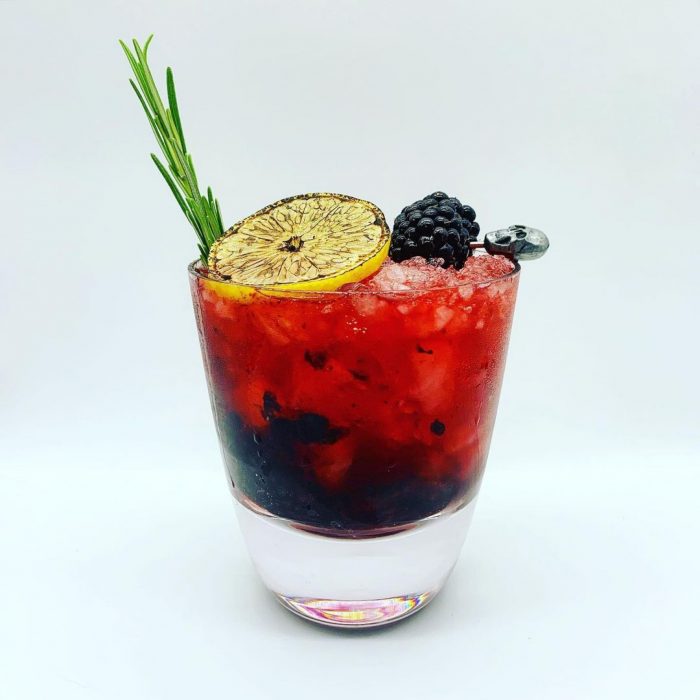 colonsay bramble gin cocktail
